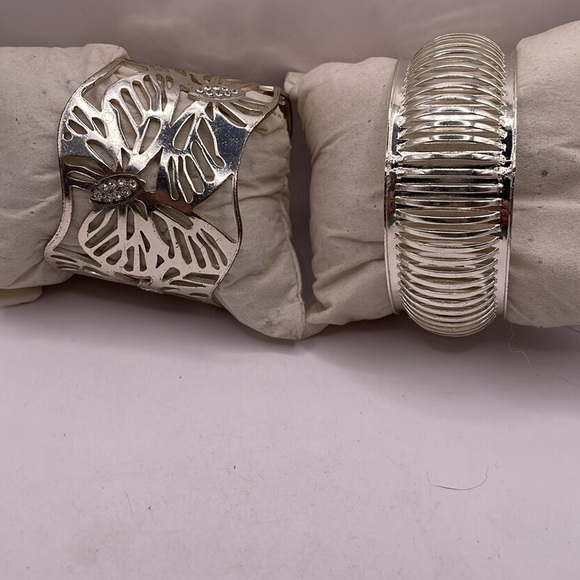 silver tone bracelet duo bangle and cuff - Picture 4 of 8